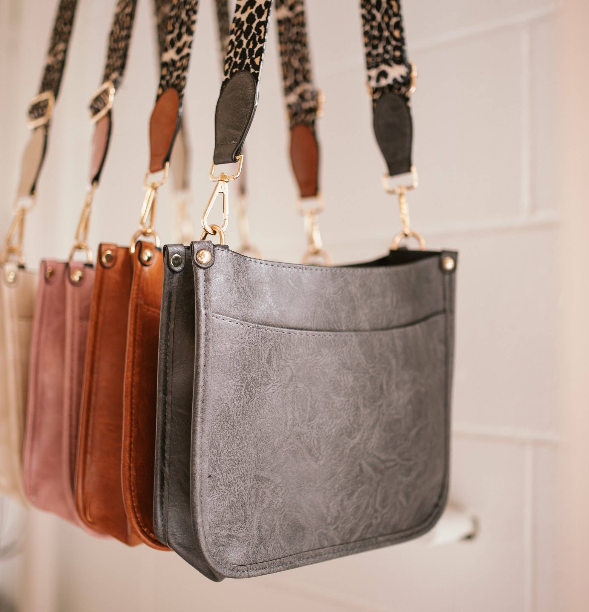 Caitlyn Faux Leather Crossbody Bag: Beige